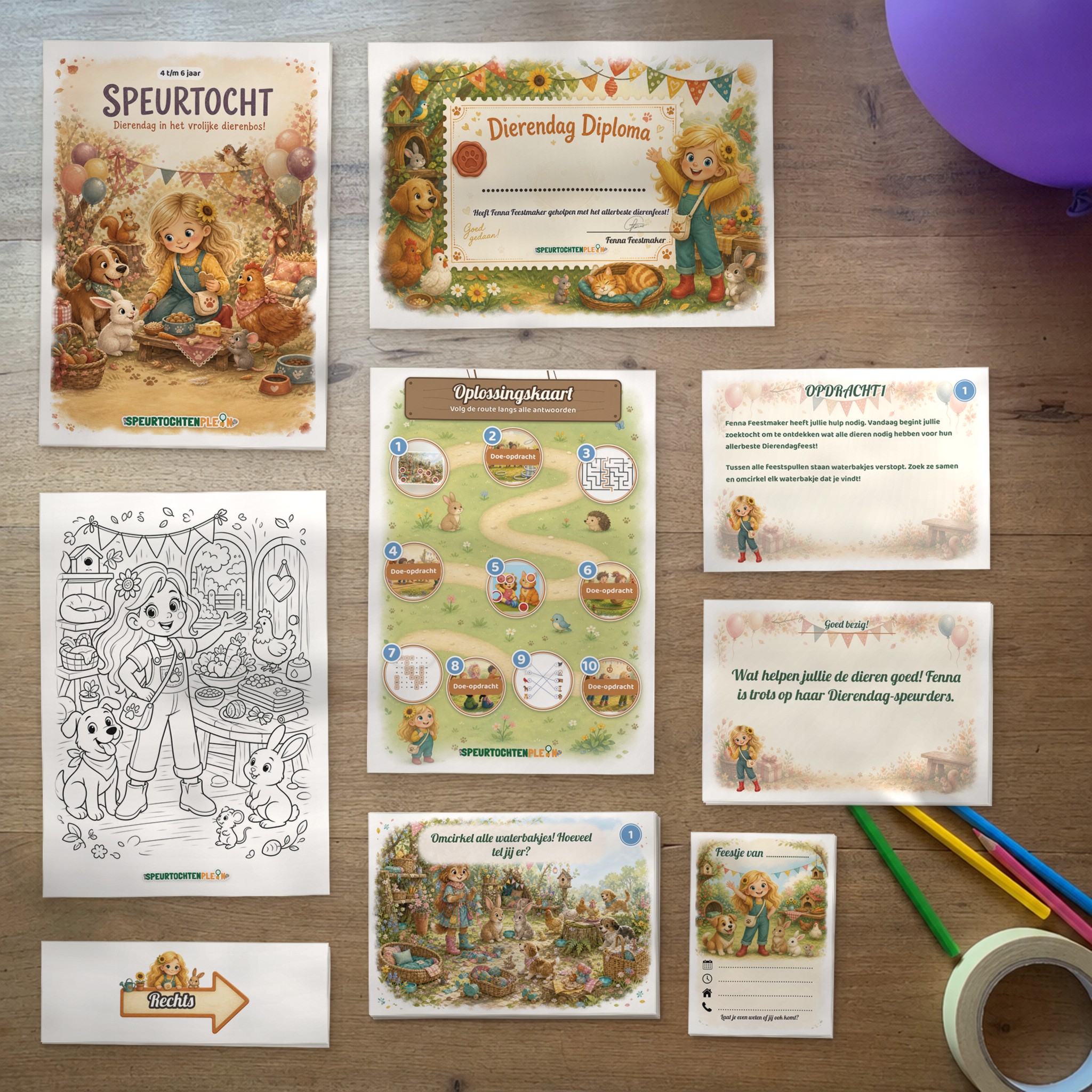 Alle onderdelen van de Dierendag Speurtocht op tafel: voorblad, diploma, oplossingskaart, kleurplaat, opdrachtkaarten, speluitleg, uitnodigingen en pijlen